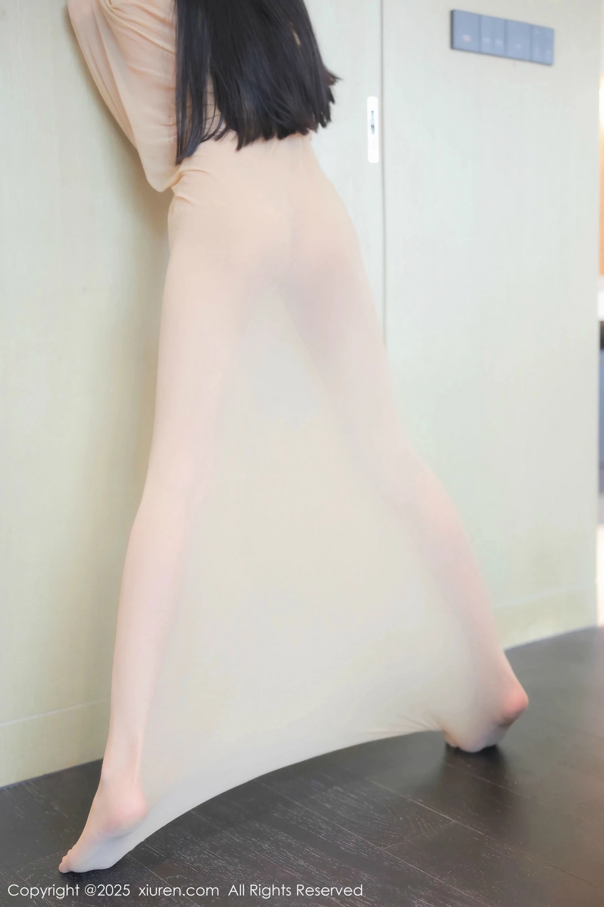 漂亮美女_余安安全集