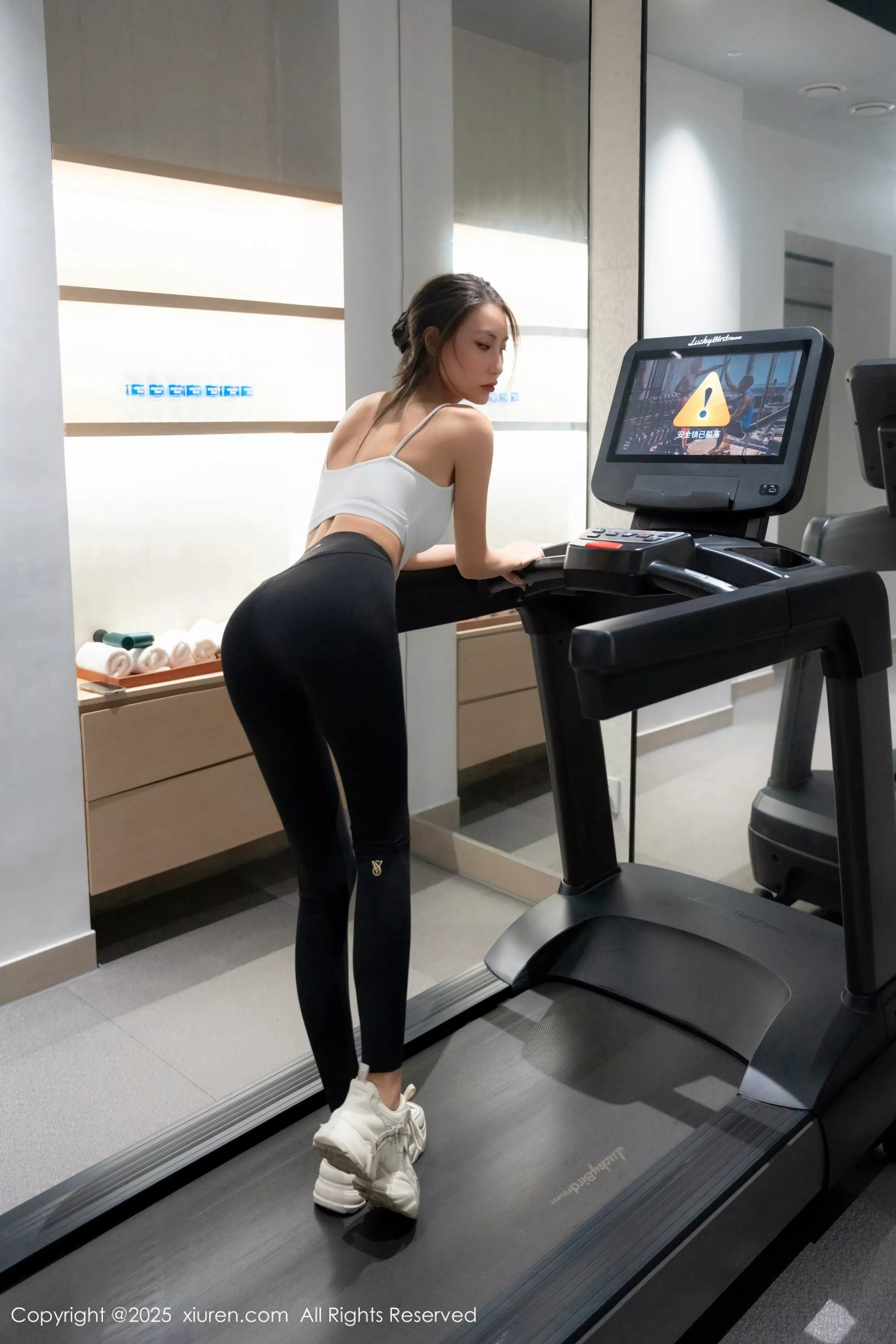 漂亮美女_Lingyu69全集 漂亮美女_Lingyu69全集