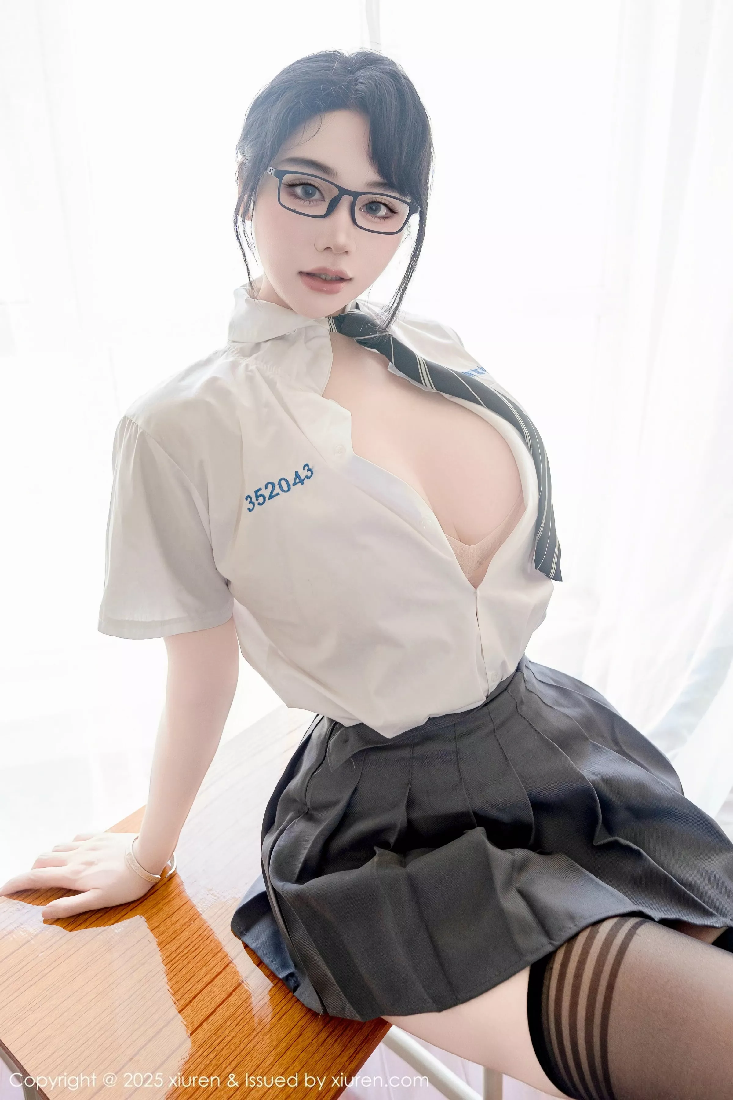 漂亮美女_汐汐爱吃草莓全集 漂亮美女_汐汐爱吃草莓全集