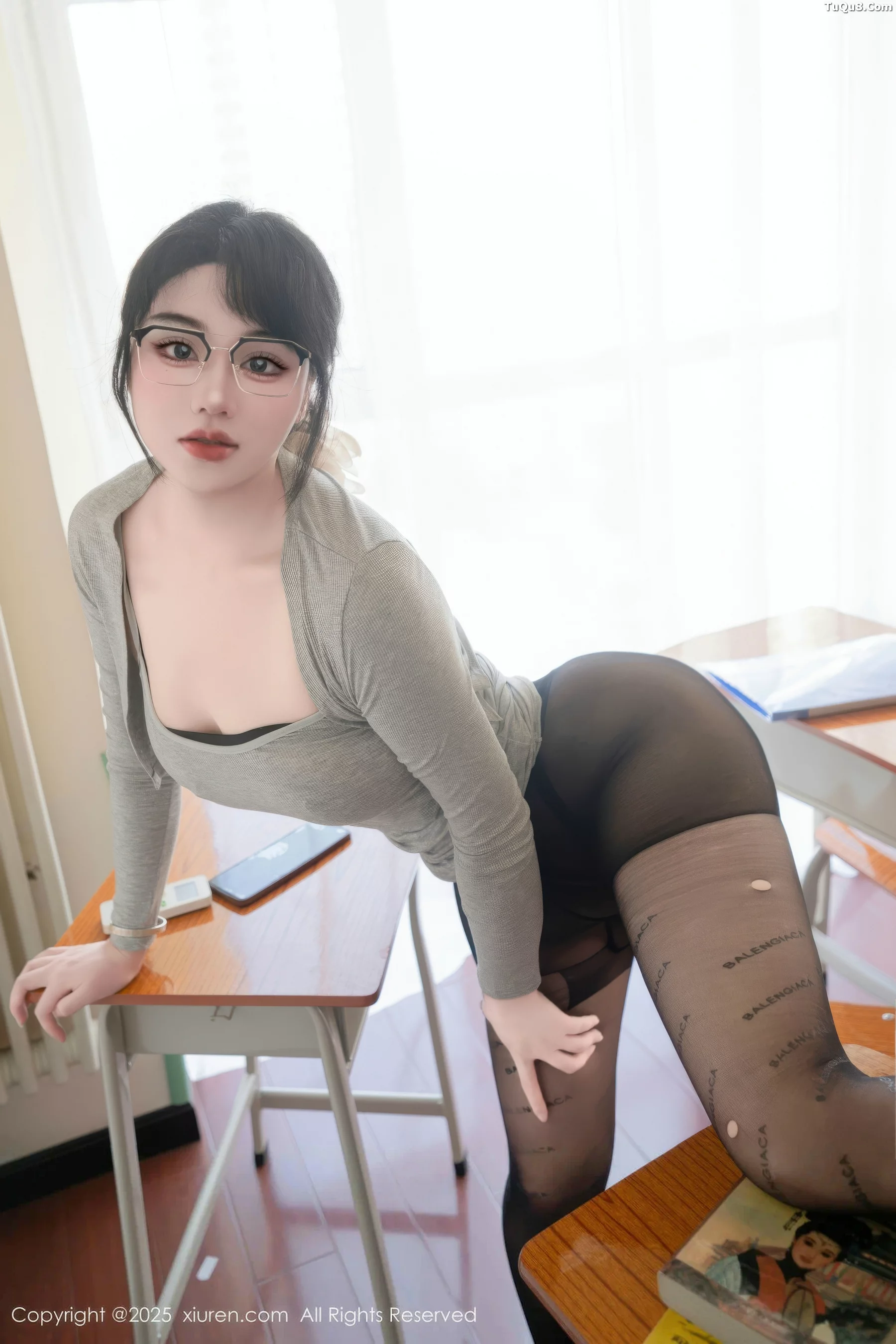 漂亮美女_汐汐爱吃草莓全集