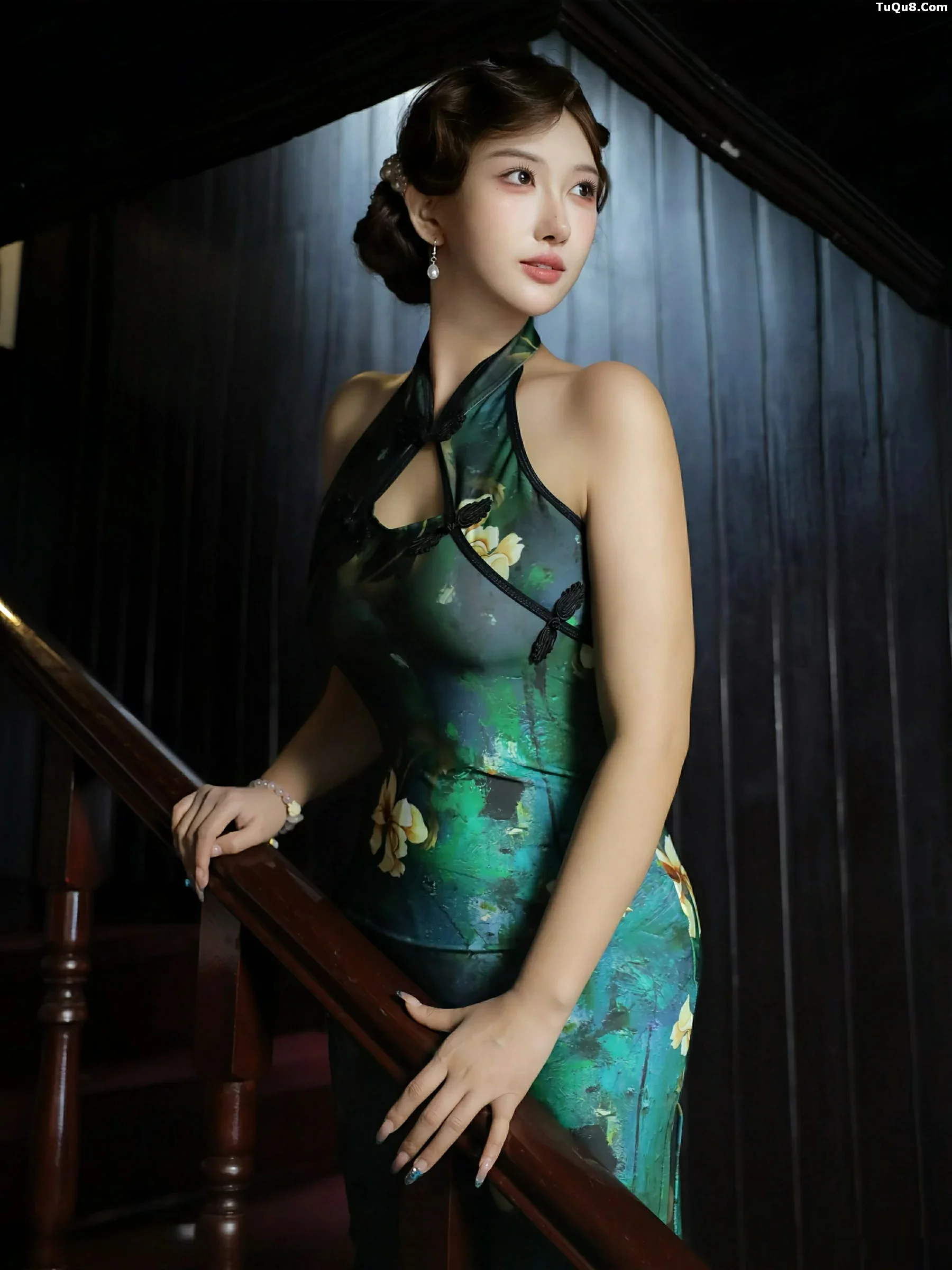 漂亮美女_金允希全集