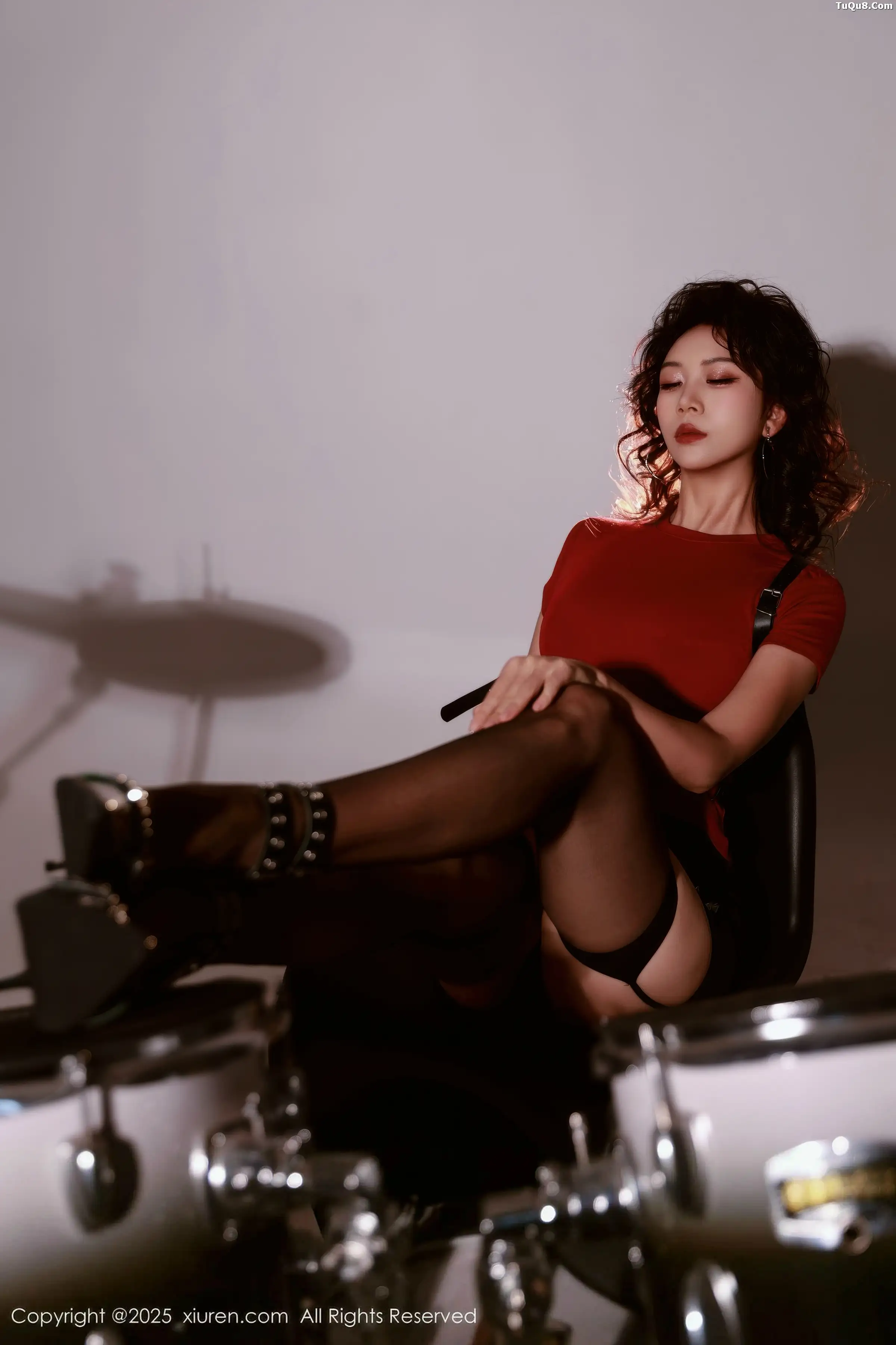 漂亮美女_玫瑰我爱你全集