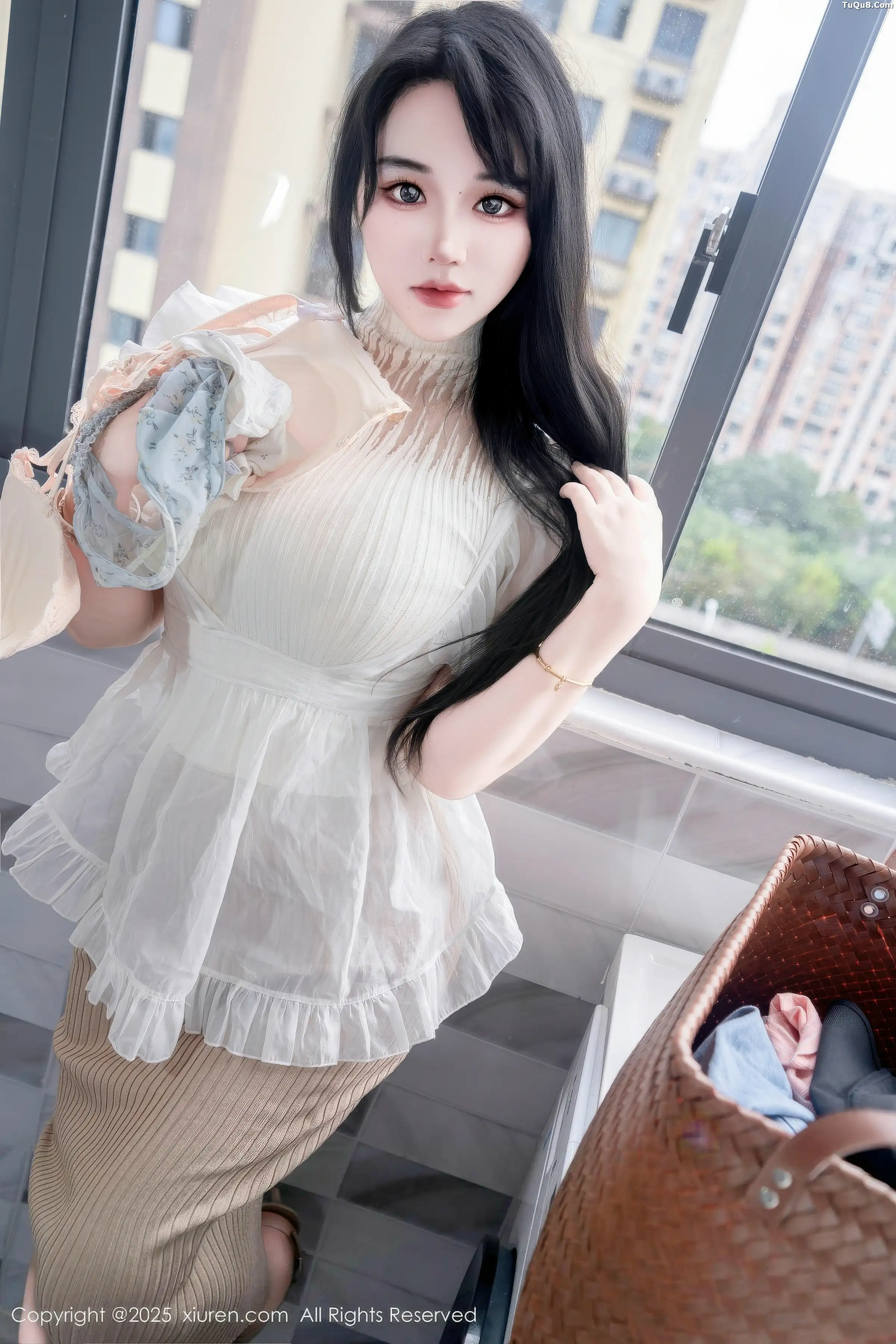 漂亮美女_汐汐爱吃草莓全集 漂亮美女_汐汐爱吃草莓全集