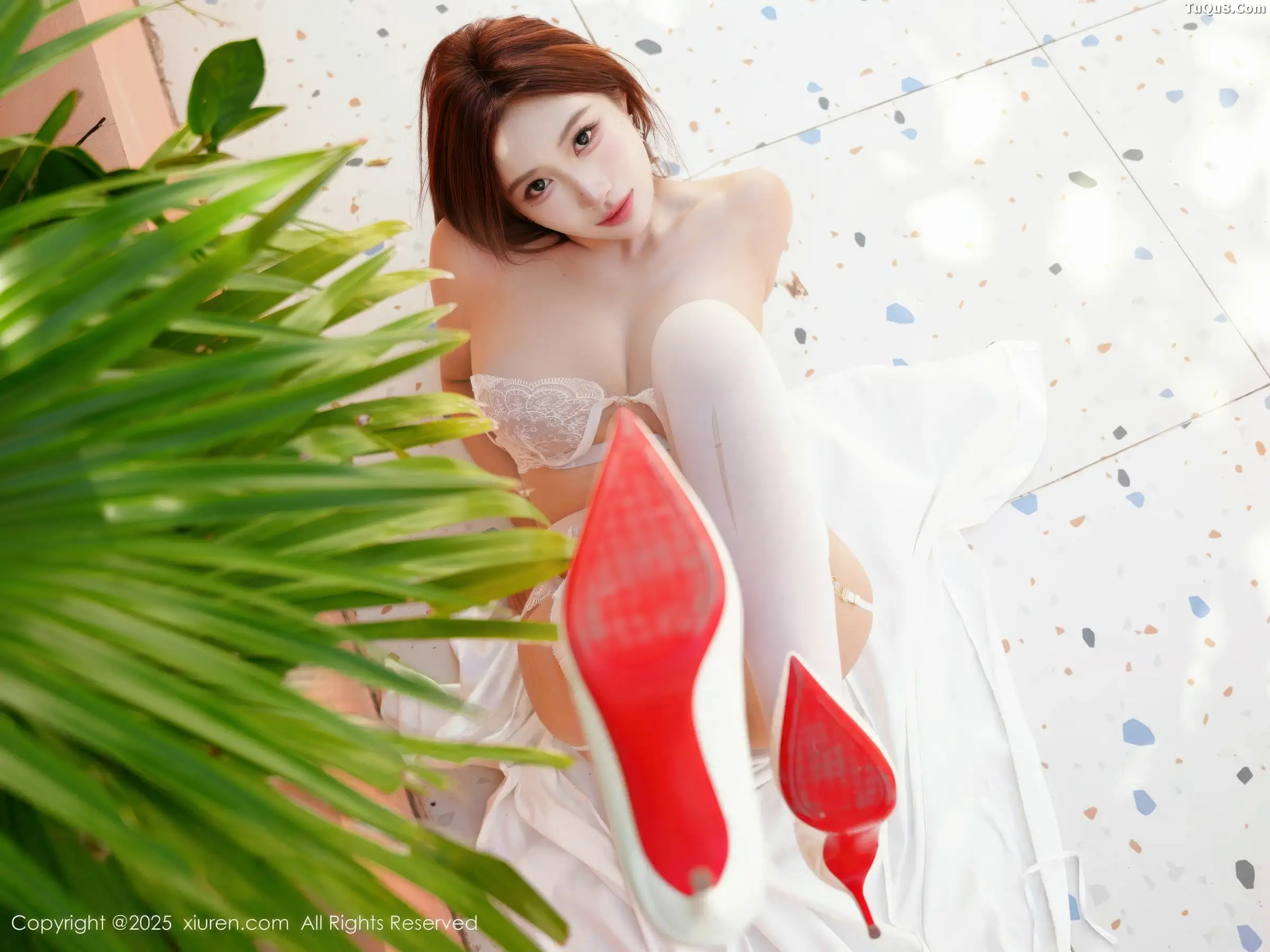 漂亮美女_金允希全集