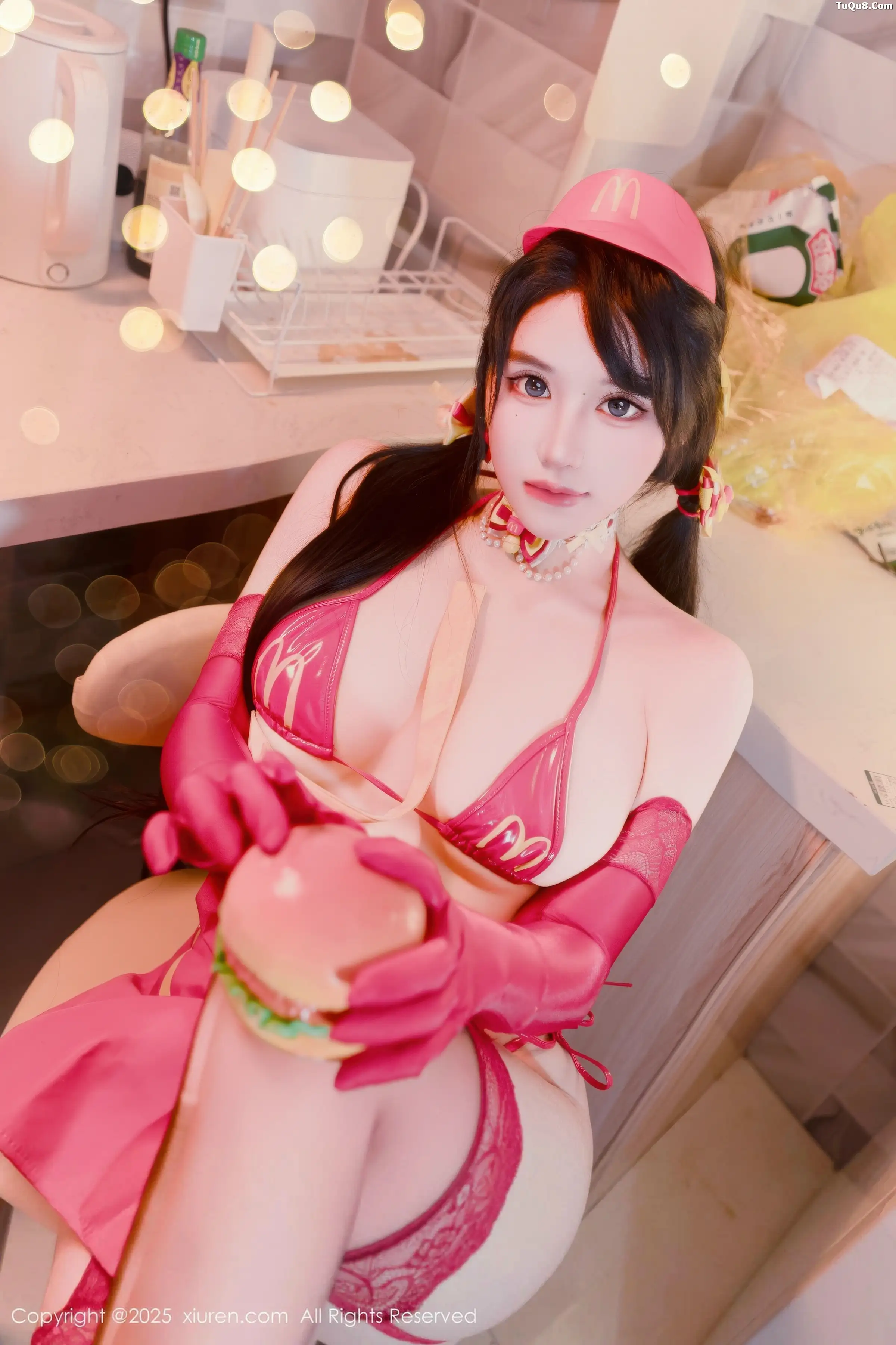 漂亮美女_汐汐爱吃草莓全集 漂亮美女_汐汐爱吃草莓全集