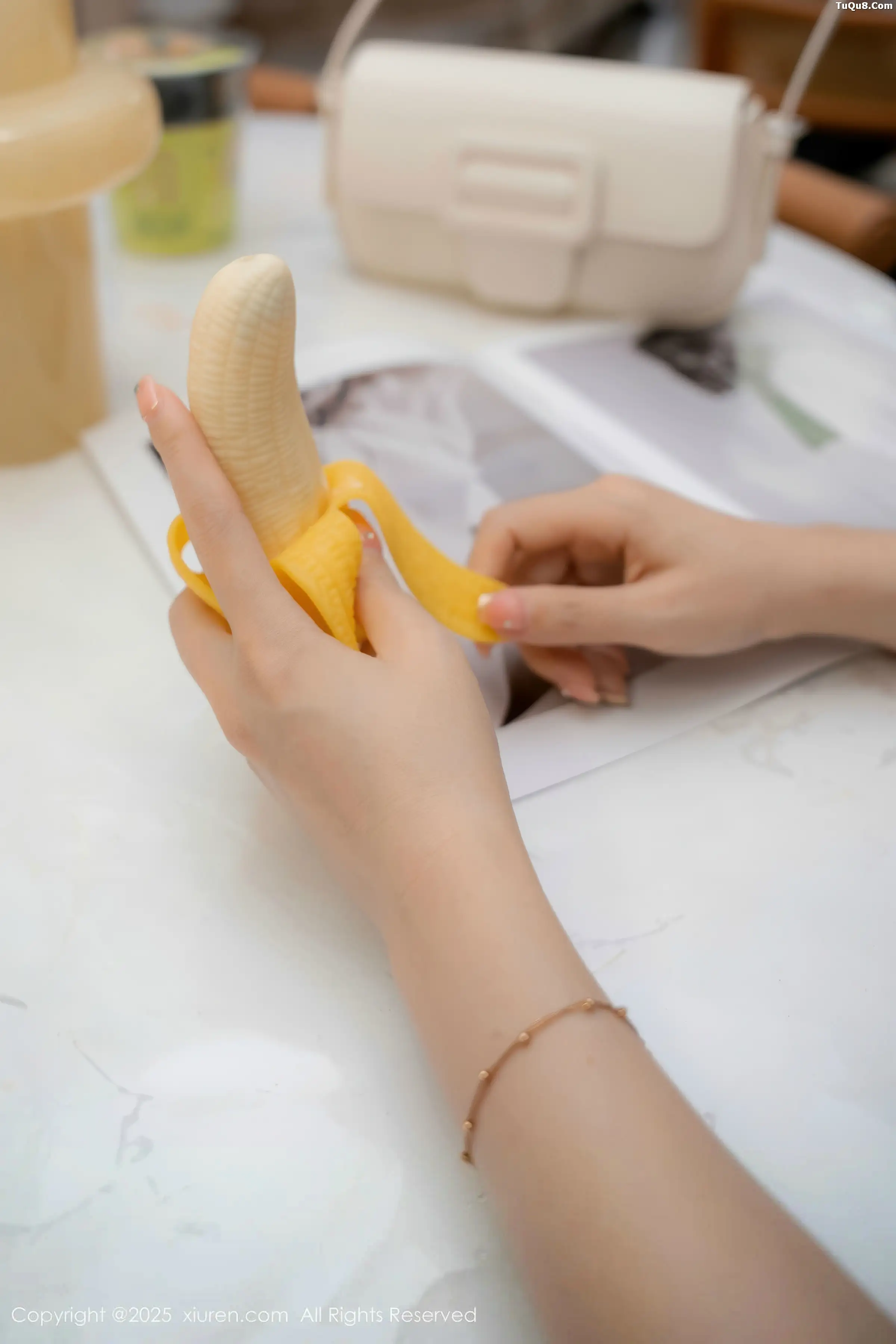 漂亮美女_拍黄瓜全集 漂亮美女_拍黄瓜全集